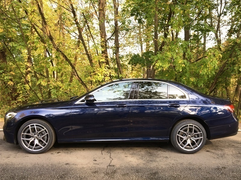 Mercedes E220d 4MATIC AMG rest. автопрокат