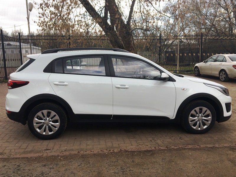 Kia Rio X-Line AT аренда в Москве