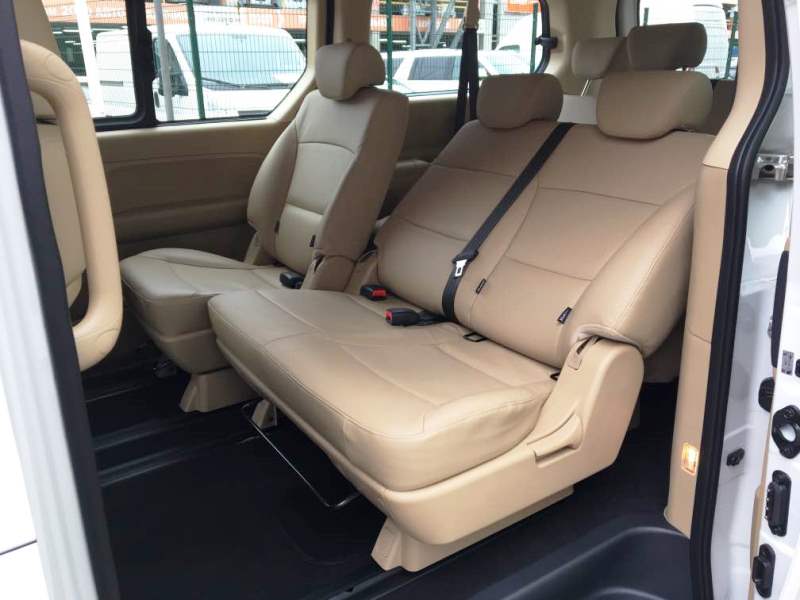 Прокат Hyundai Grand Starex (H1) 2.5 CRDi AT в Москве