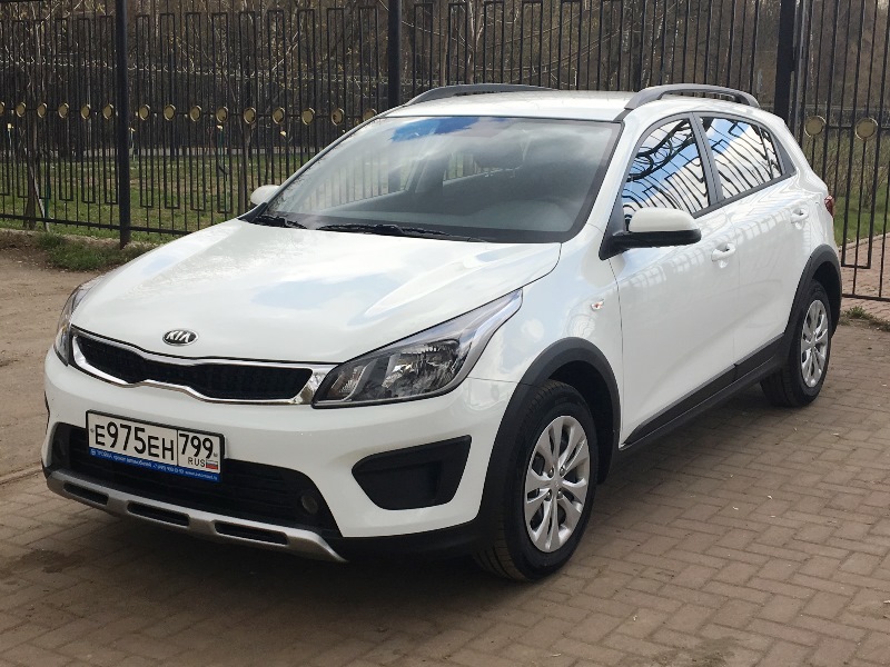 Kia Rio X-Line AT аренда в Москве