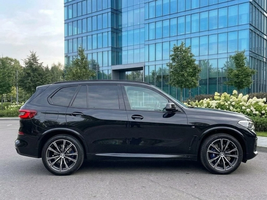 BMW X5 M Sport Plus взять машину в аренду