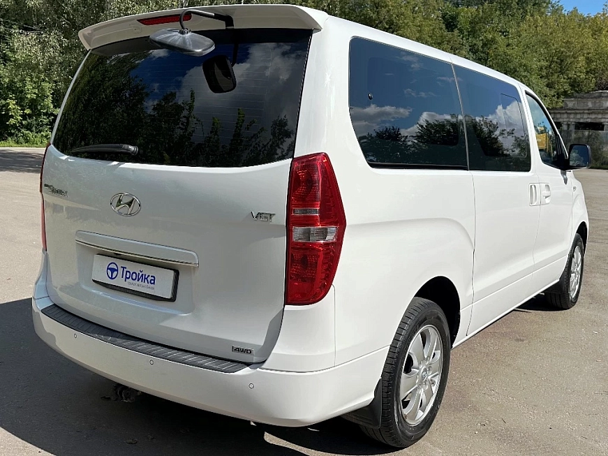 Прокат Hyundai Grand Starex 7 seats 4x4 в Москве