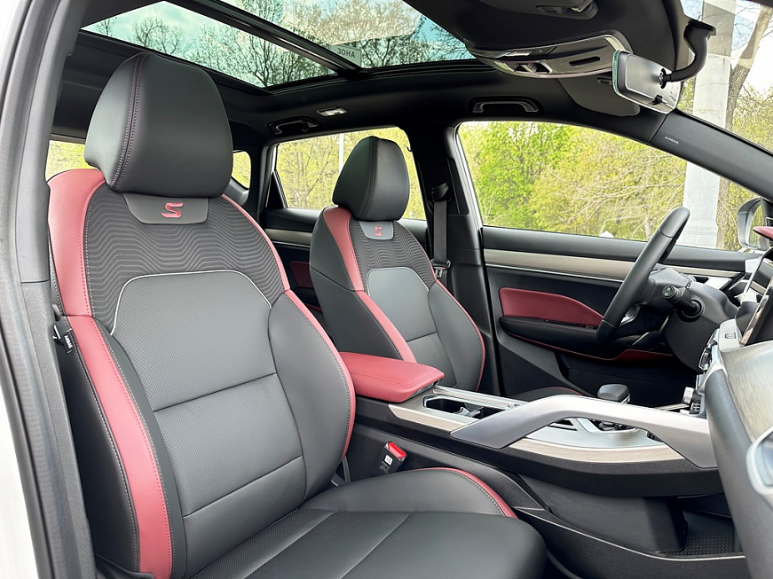 Geely Coolray Flagship автомобиль в аренду