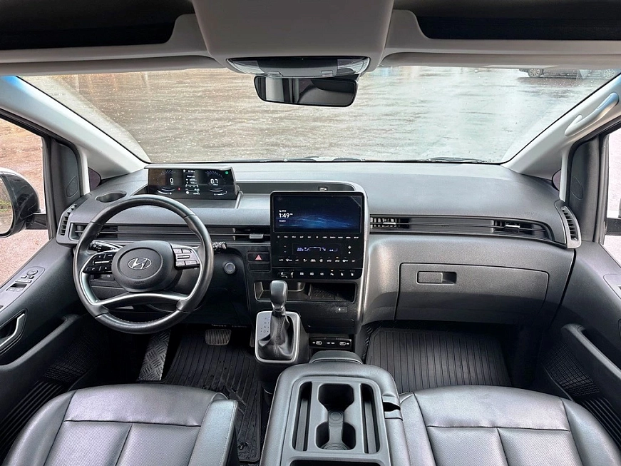 Hyundai Staria 8 seats 4x4 прокат