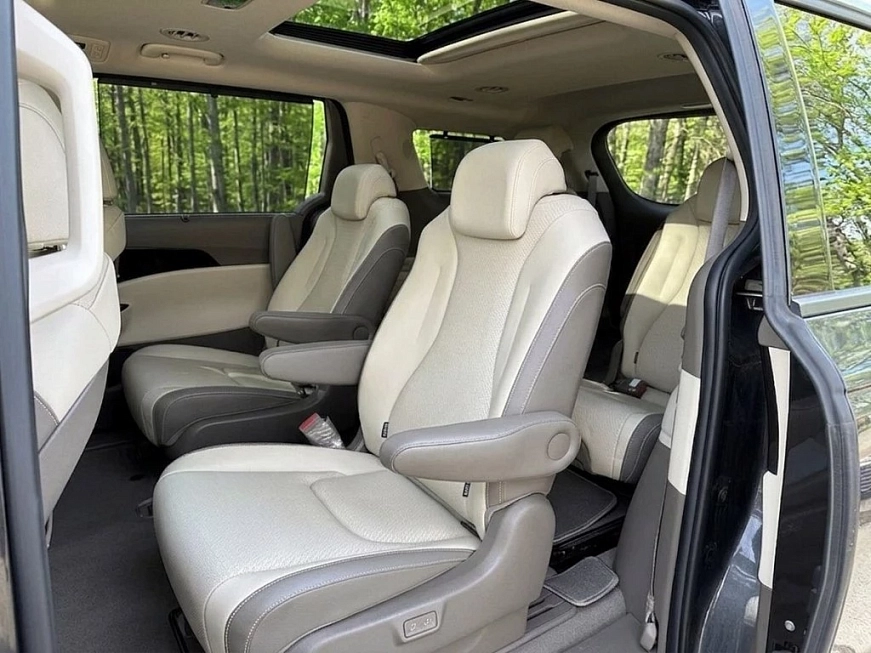 KIA Carnival IV 9 places напрокат