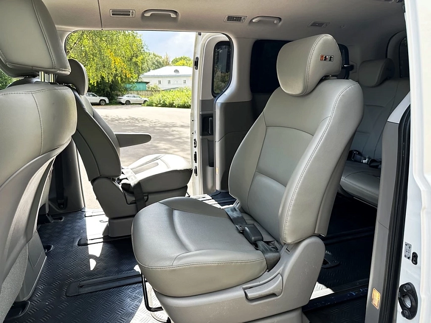 Hyundai Grand Starex 7 seats 4x4 прокат