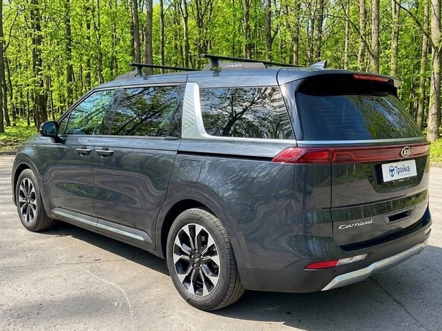 KIA Carnival IV 9 places автопрокат