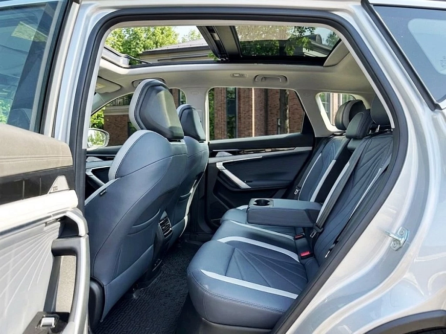 Прокат Geely Atlas II Flagship в Москве