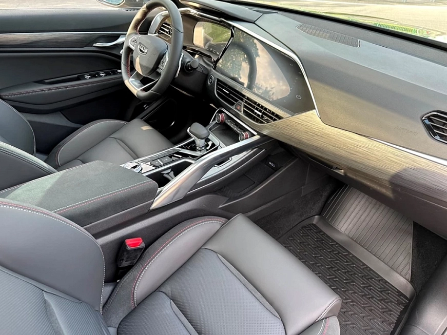 Geely Tugella Flagship Sport автопрокат