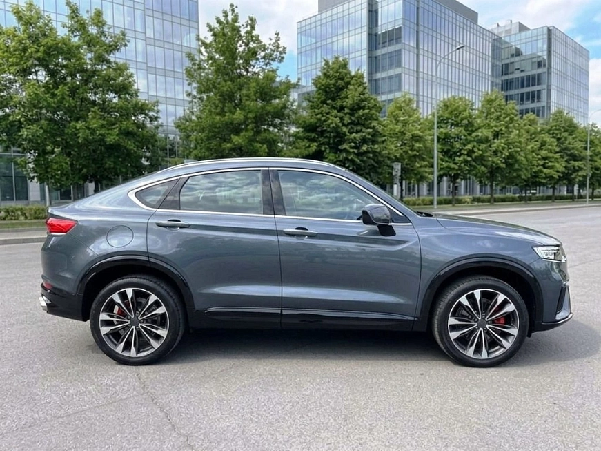 Geely Tugella Flagship Sport взять машину в аренду