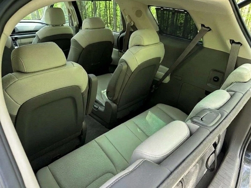 KIA Carnival IV 9 places автопрокат