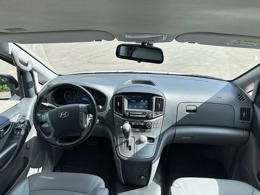 Hyundai Grand Starex 7 seats 4x4 автопрокат