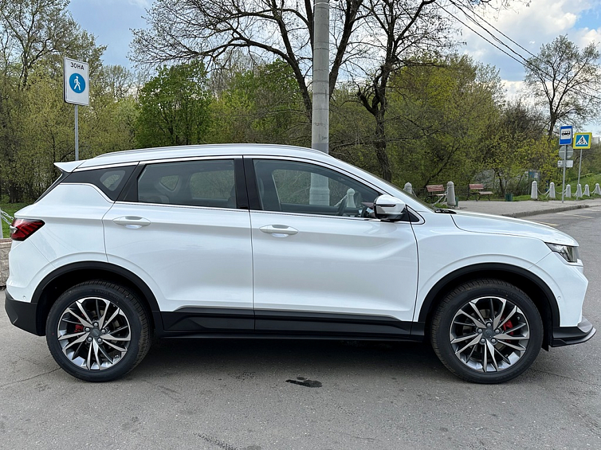 Geely Coolray Flagship взять машину в аренду