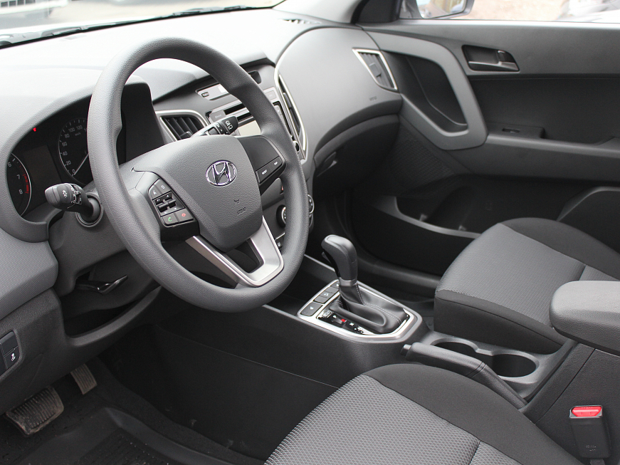 Hyundai Creta AT автомобиль в аренду