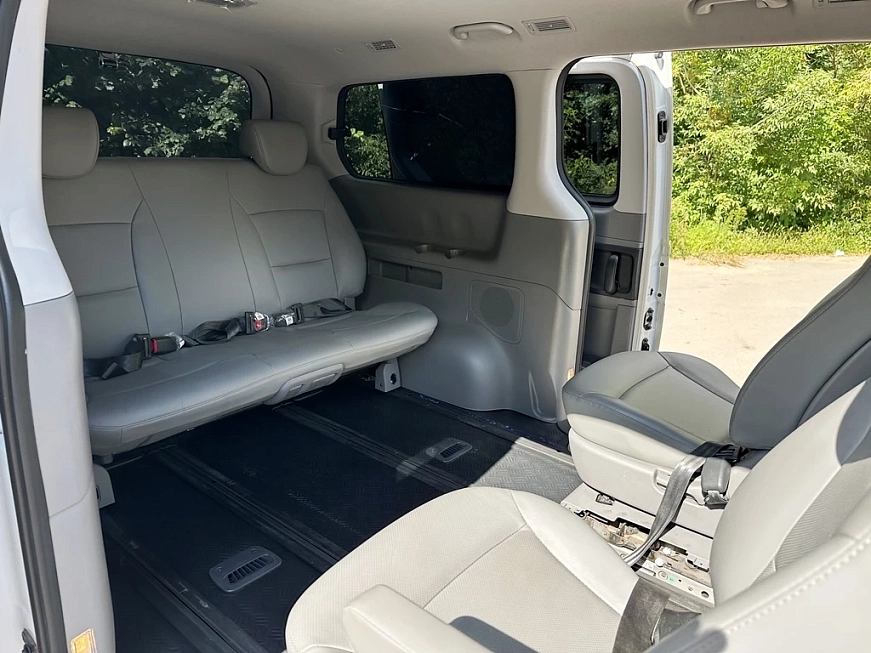 Hyundai Grand Starex 7 seats 4x4 взять машину в аренду