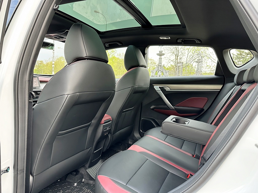 Geely Coolray Flagship